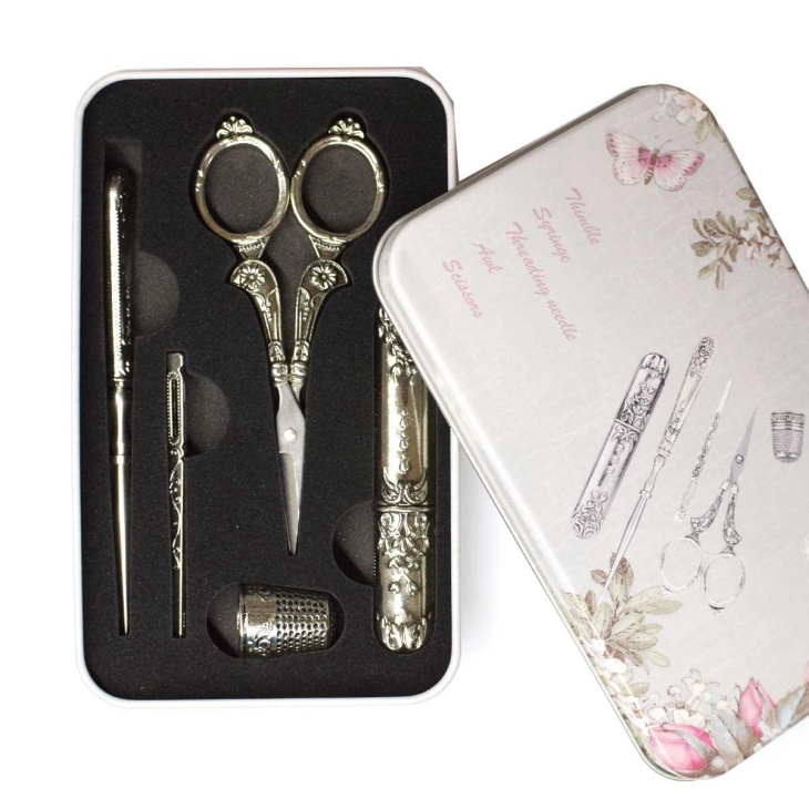 Set of scissors and complements | Mercería Online Pontejos